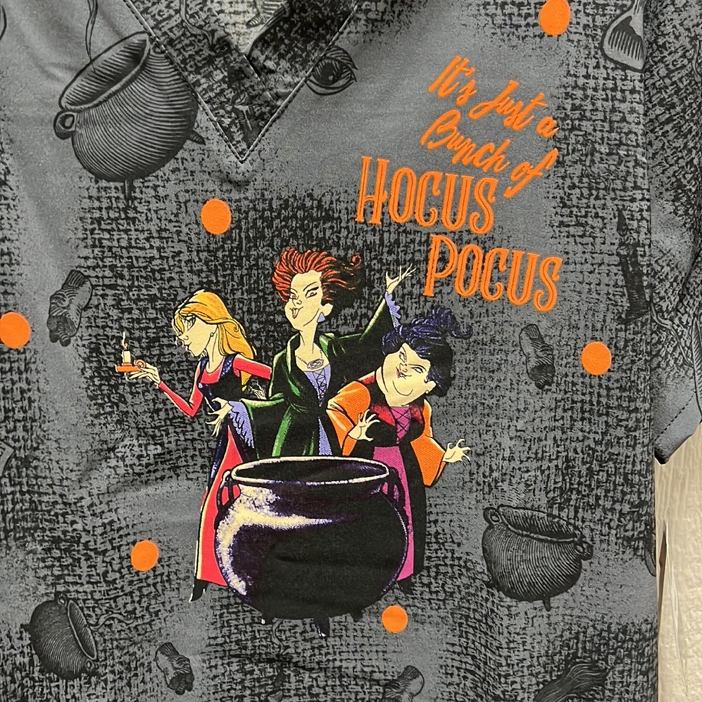 Disney Hocus Pocus Black & Orange Scrub Top - Picture 2 of 3